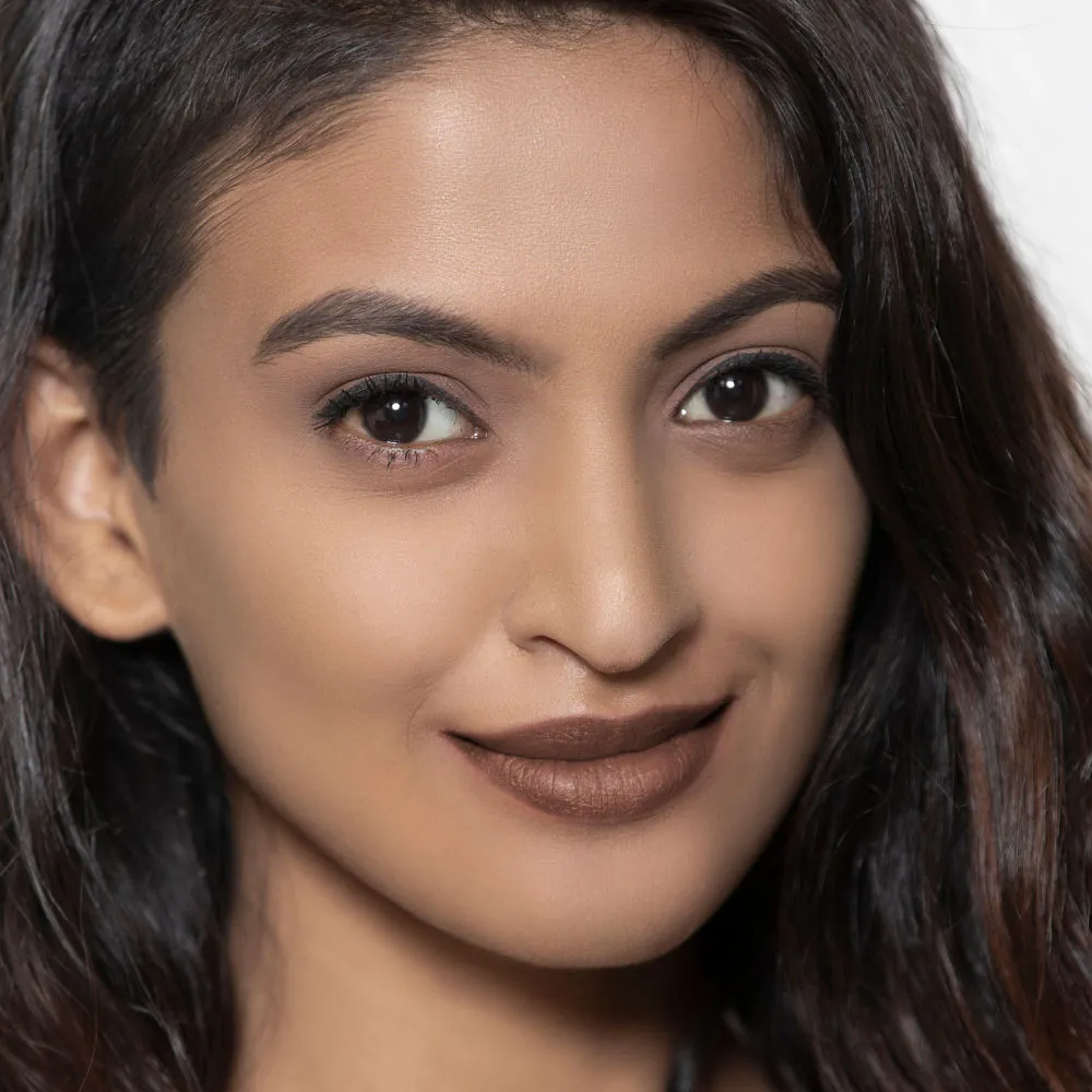 Faces Canada Matte Lip Crayon | Cocoa Butter and Chamomile enriched | One Stroke Intense Color | Smooth Glide | All Day Hydrated Lips | Shade - Formal Ready 2.8g